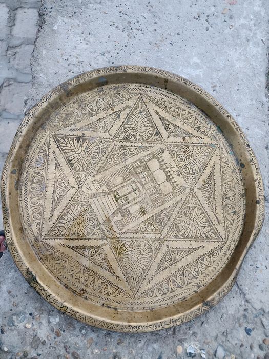 Антиквар Мис лали
