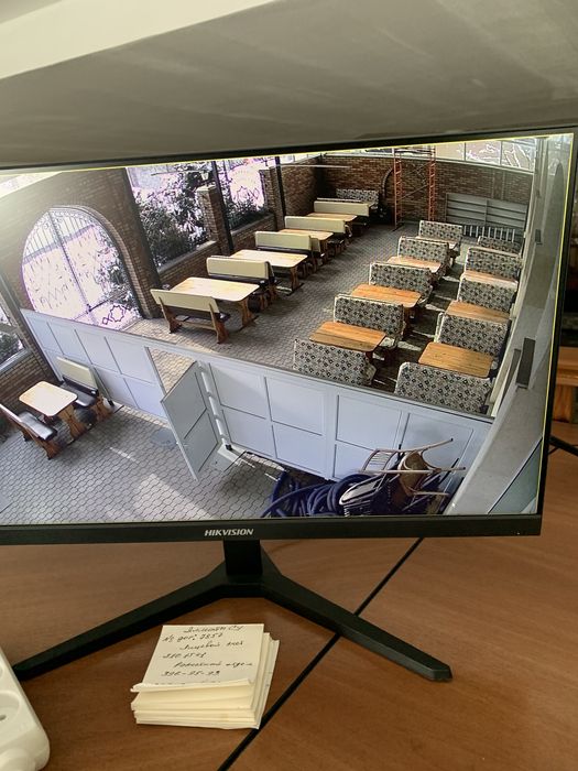 Столы для кафе и ресторанов