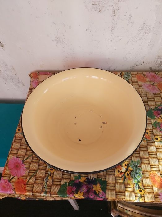 Эмалированные тазики