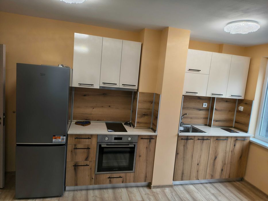 Дава се под наем Тристаен апартамент в Стара Загора, Три чучура - север - 85 кв.м за 498.27 € - Снимка #1