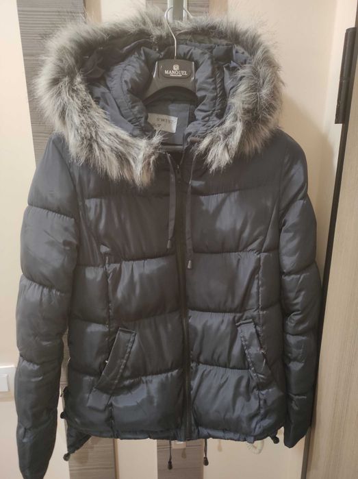 продавам напълно запазено зимно яке