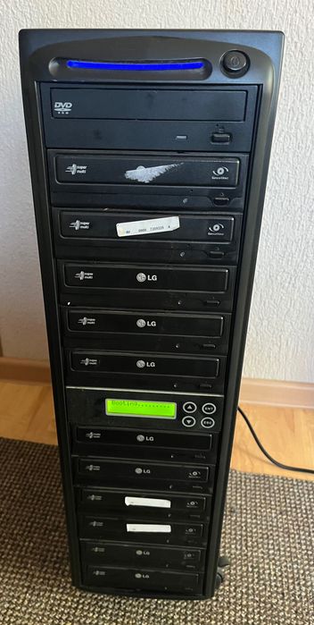 LG . Duplicator de discuri .CD/DVD / blu-ray de tip turn