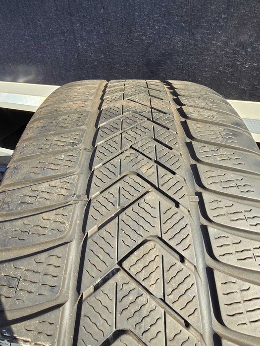 Jante Mercedes W213 E Class anvelope iarna 245 45 18 Pirelli 275 40 18