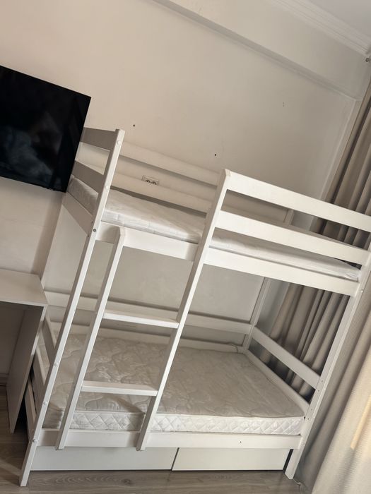 Продам двухъярусную кровать!