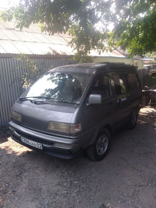 Продам машину,Тойота