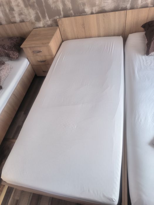 Pat de o persoana (nu include saltea)