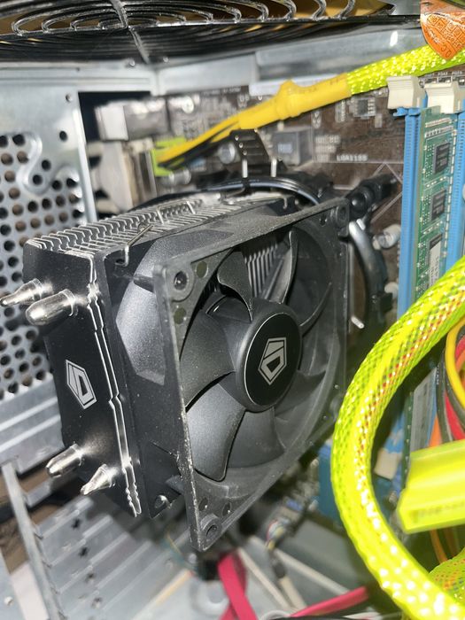 Материнский плата с блок питанием