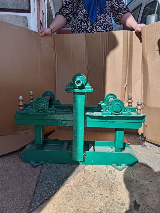 Aparat de îndoit tava