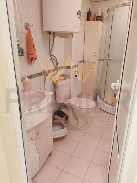 Продава се Двустаен апартамент в Варна, Колхозен пазар - 85 кв.м за 1014 €/кв.м - Снимка #8