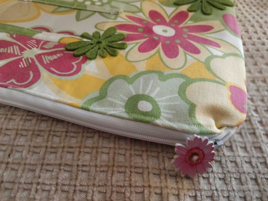 Папка за учебници и помагала