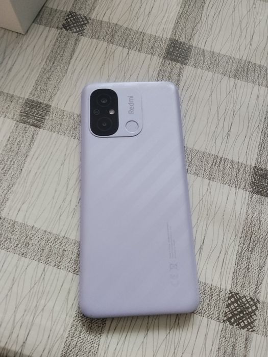 Redmi 12c в идеальном состоянии торг уместен