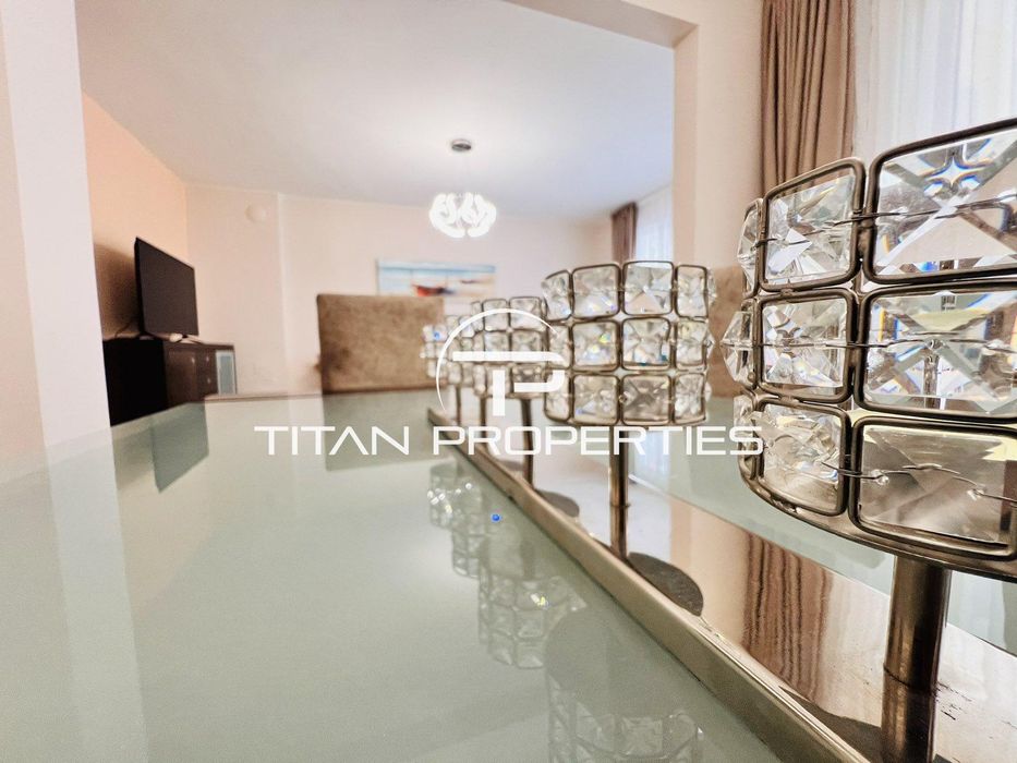 Дава се под наем Тристаен апартамент в Бургас, Възраждане - 110 кв.м за 714 € - Снимка #2