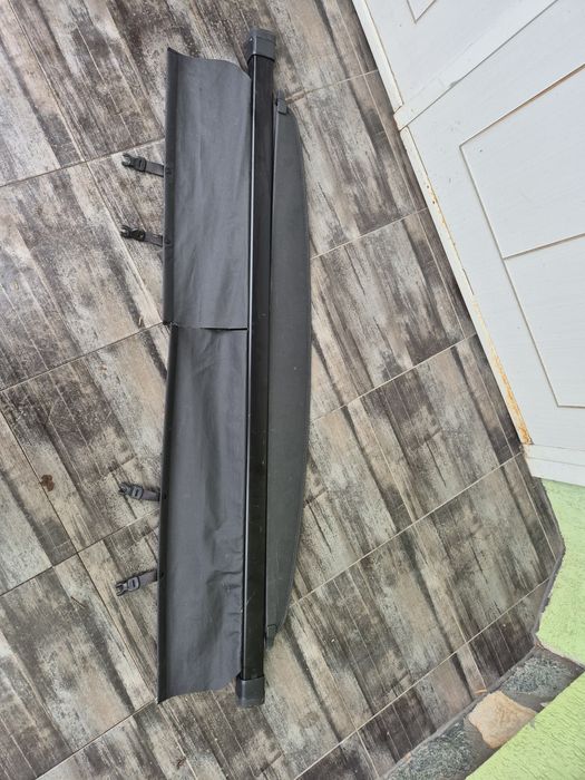 Щора за багажник на Тойота Рав 4/ 2004г/ . Без забележки.