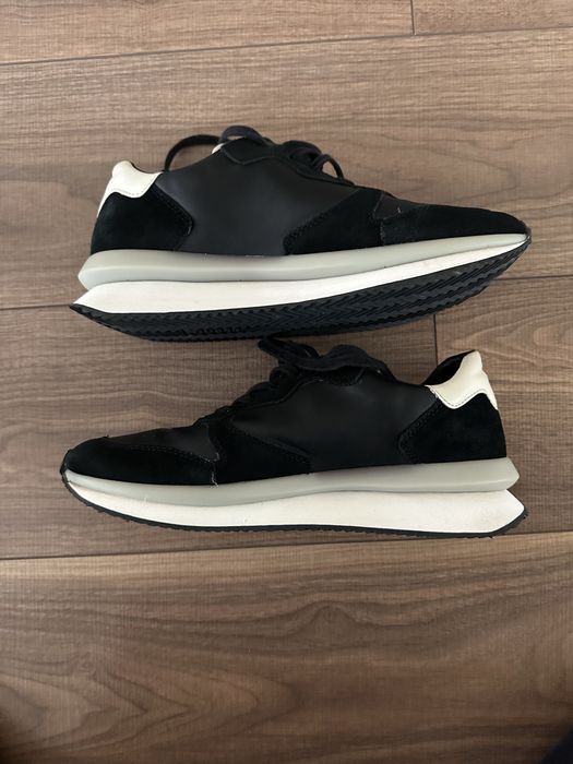 Adidasi Guess marimea 43