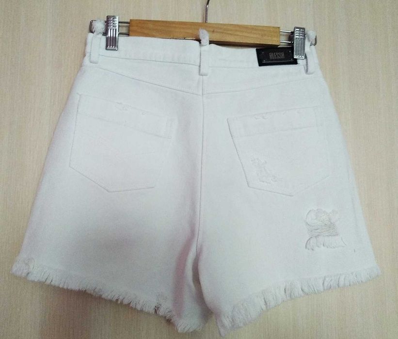 Алесса Alesssa Бели къси дънкови панталонки