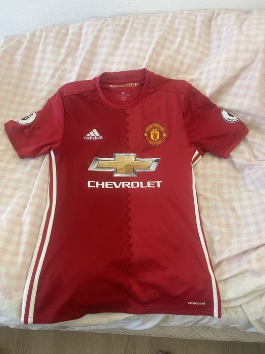 Tricouri Manchester United de vanzare