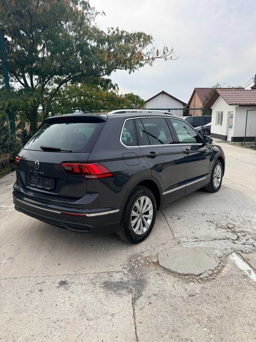 VOLKSWAGEN Tiguan 2023 — imagine 3