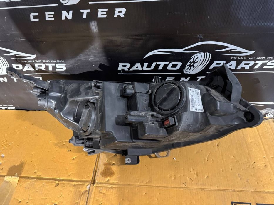 Far stanga Opel Astra J 2016/2017/2018/2019