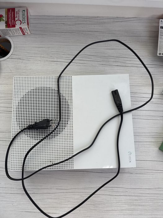 Xbox One S 512 GB