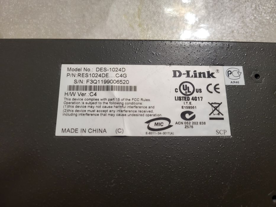 Switch 24 ports D-Link DES-1024D