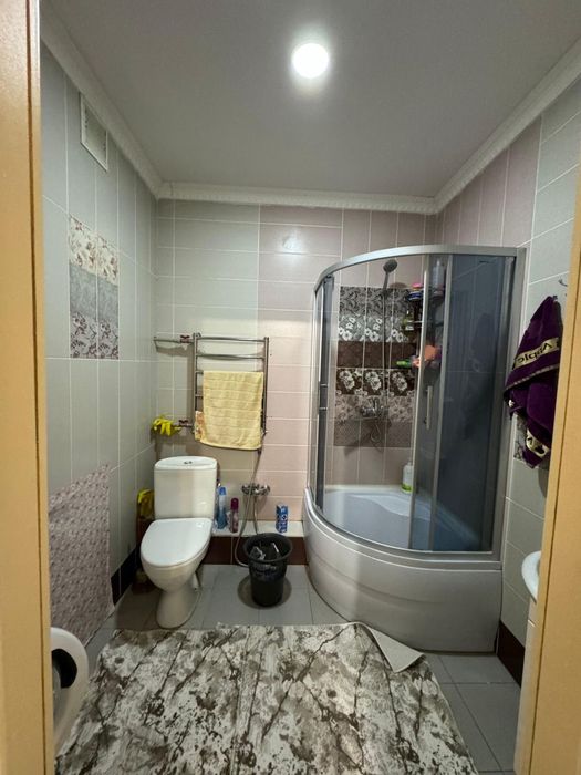 Продам евротрешка, Тлендиева 223