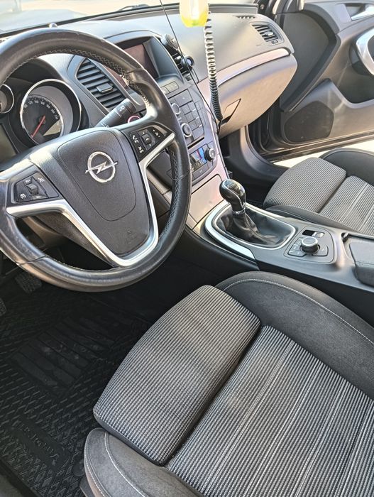 Vand Opel Insignia an fabricație 2010