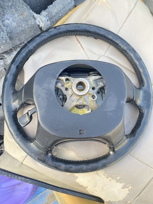 Продам руль subaru outback 2002г рестайлинг