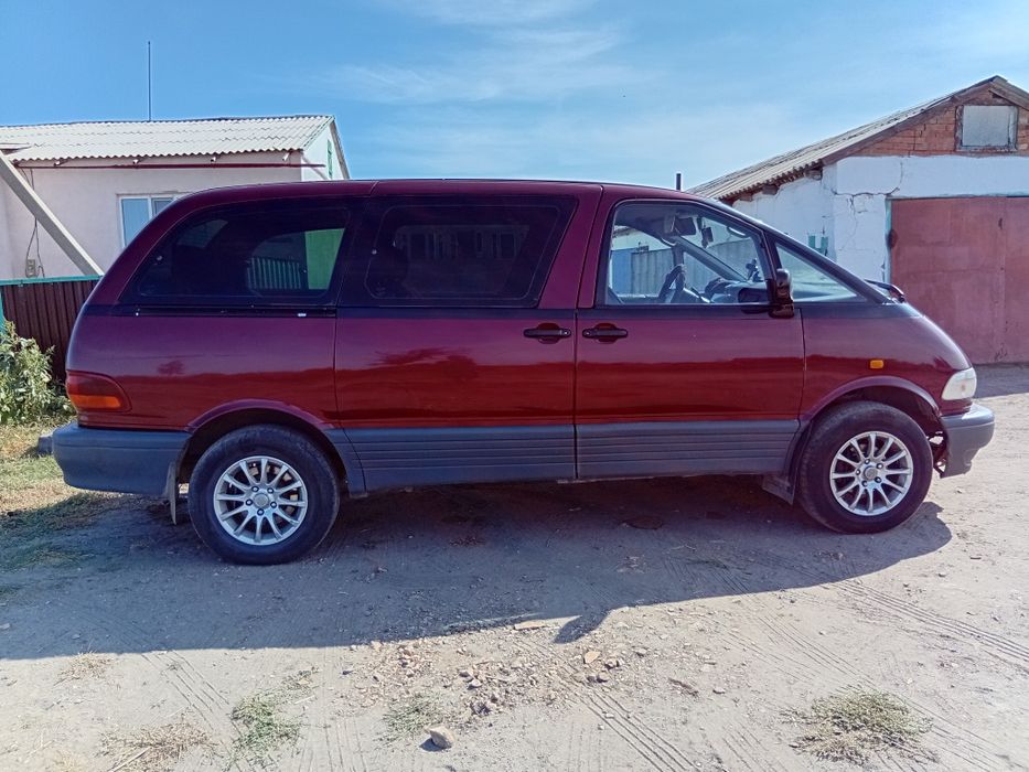 Продается Toyota previa 96 г.в.