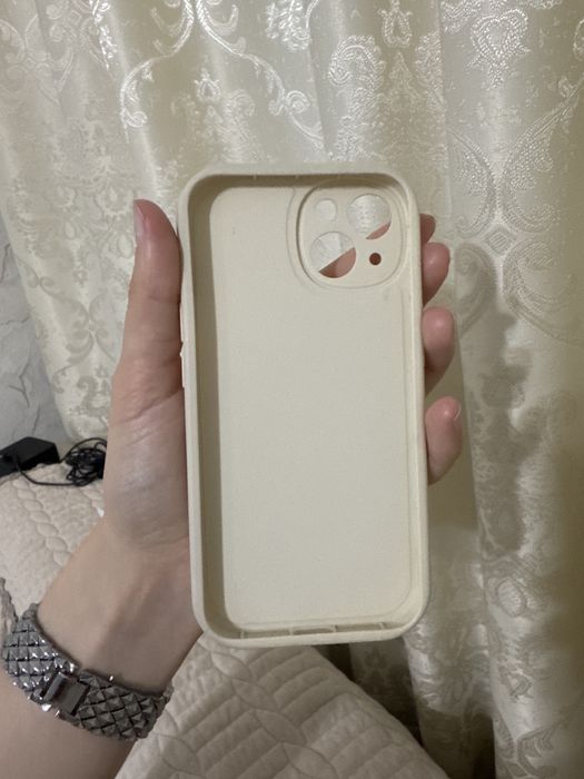 Чехлы на Iphone 13