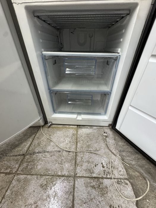 Хладирнек с фризер gorenje