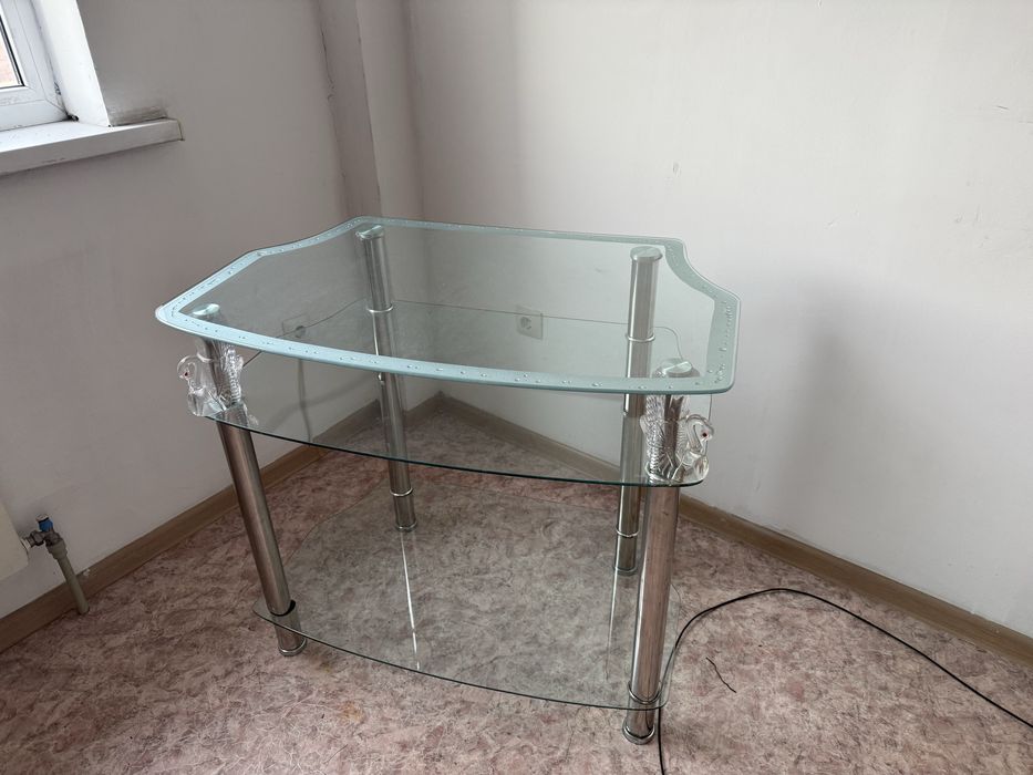 продам стеклянную тумбу/подставку