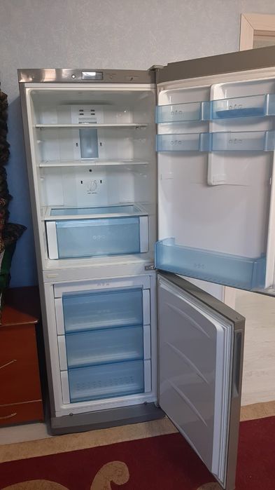 Продам холодильник Lg