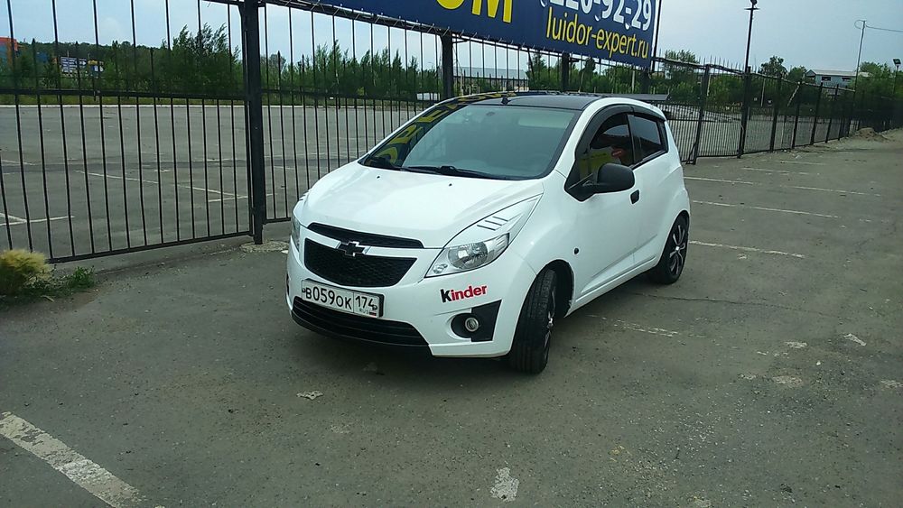 Спарк реснички на передние фары ветровики на двери дворники дуга юпка.