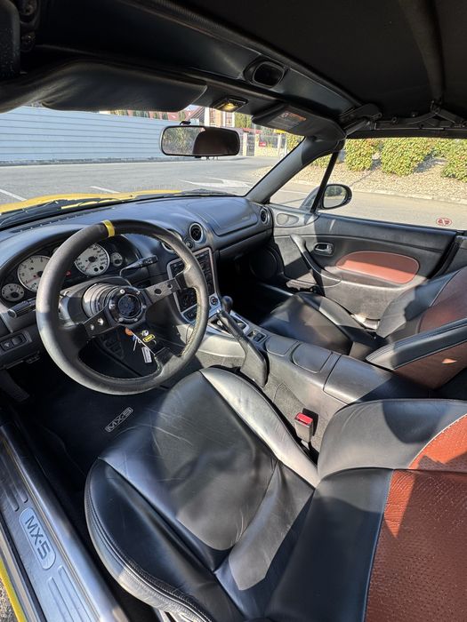 Mazda MX-5 NB FL 2002 – 1.6 – Phoenix Edition – AC – soft top nou