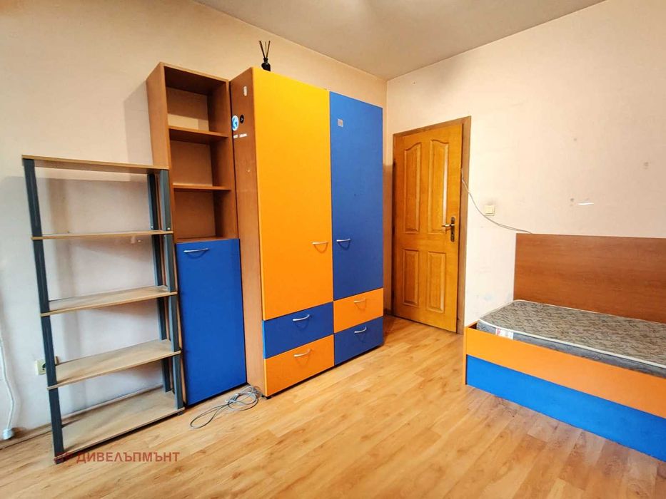 Дава се под наем Тристаен апартамент в София, Хаджи Димитър - 98 кв.м за 597.21 € - Снимка #9