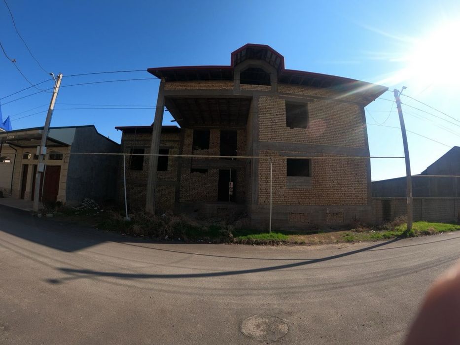 Исламабад . Юнусабад . 12 соток . По цене земли .