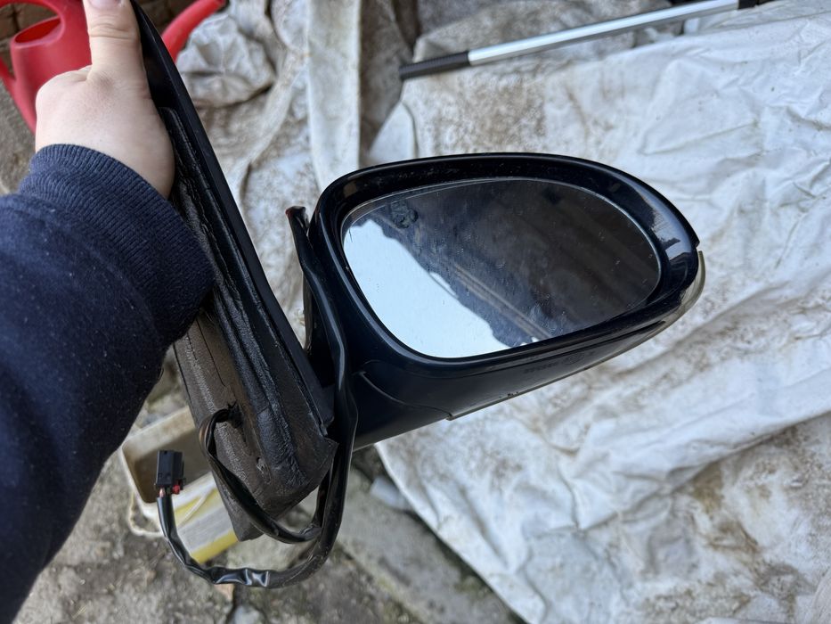 Голф 5 2.0 тди има доста части