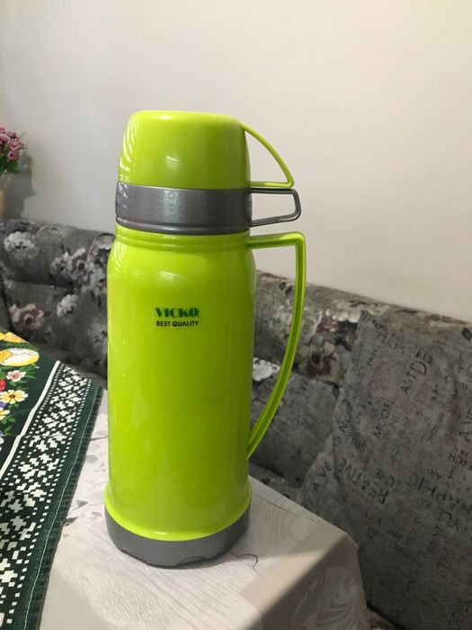 Чаши за кафе и други чаши.Вази и пепелници ,салфетник,термос.Термочаша