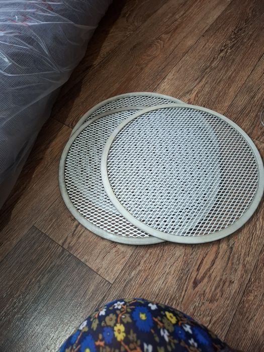 Формы для пиццы и экраны для пиццы