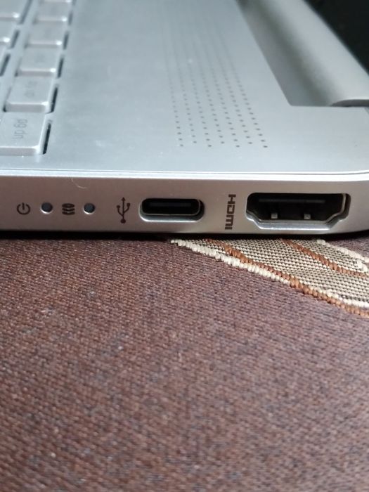 HP 15s i5 11-avlod noutbook- zõr holatda.