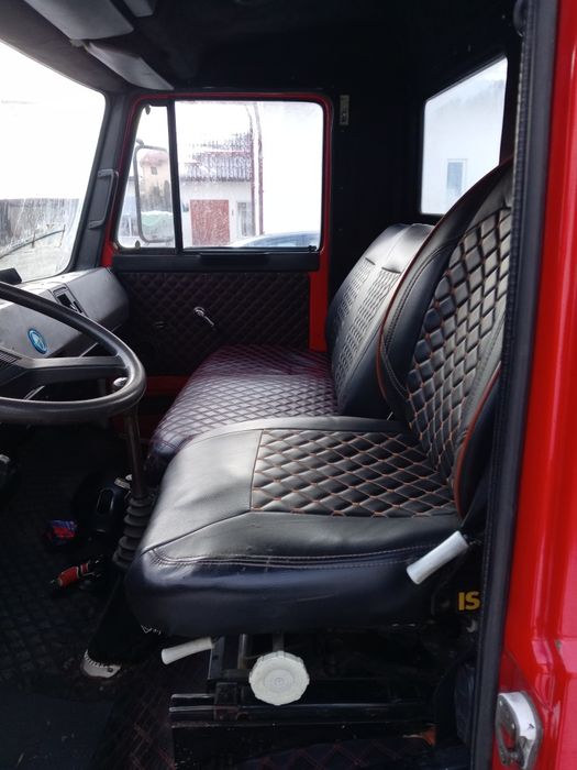 Vând Iveco fiat cu macara basculabil