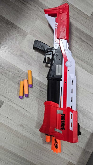 Детски автомат Nerf Fortnite TS Blaster с 3 стрели