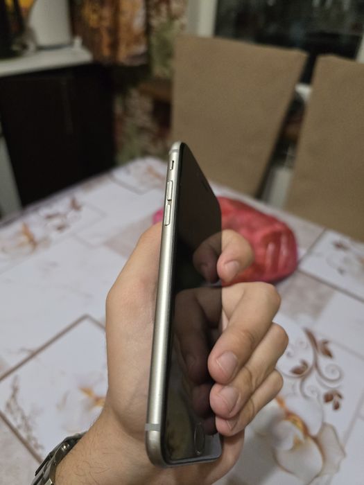 Продам iPhone 6s
