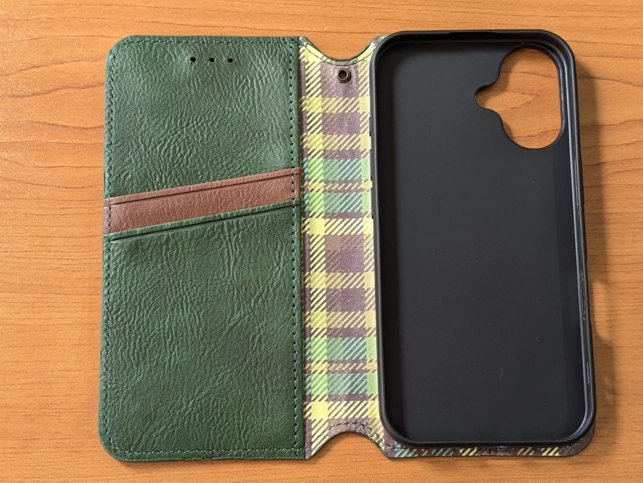 Кожен калъф за iPhone 16