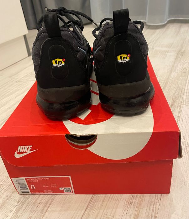 Оригинални маратонки Nike vm plus и airmax90