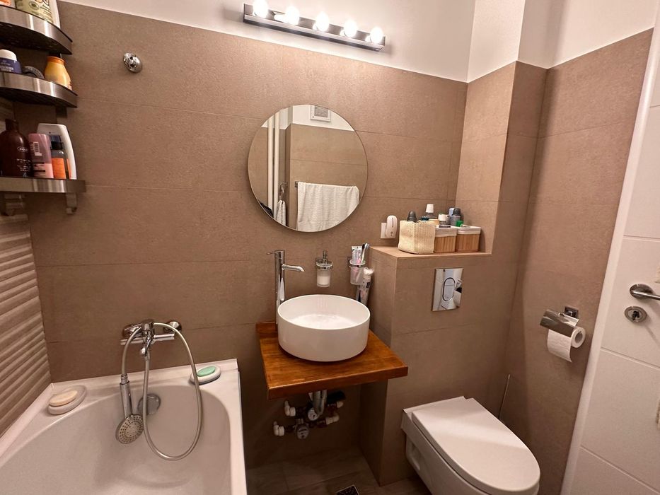 Vand apartament 2 camere decomandat