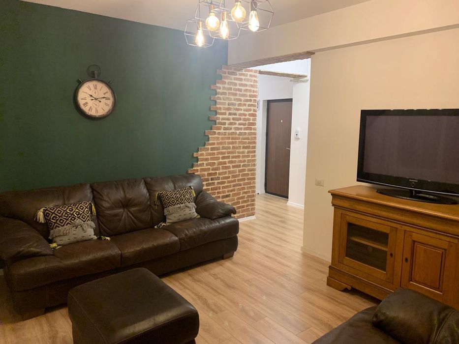 Inchiriez apartament nou 3 camere total mobilat și utilat, București, sector1