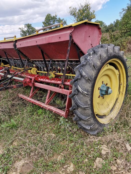 Сеялка за сеене на жито