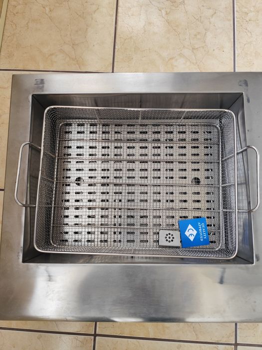 Friptoză profesională FAST-FOOD și Gogoși Lancom 18L, 4kW - NOUĂ