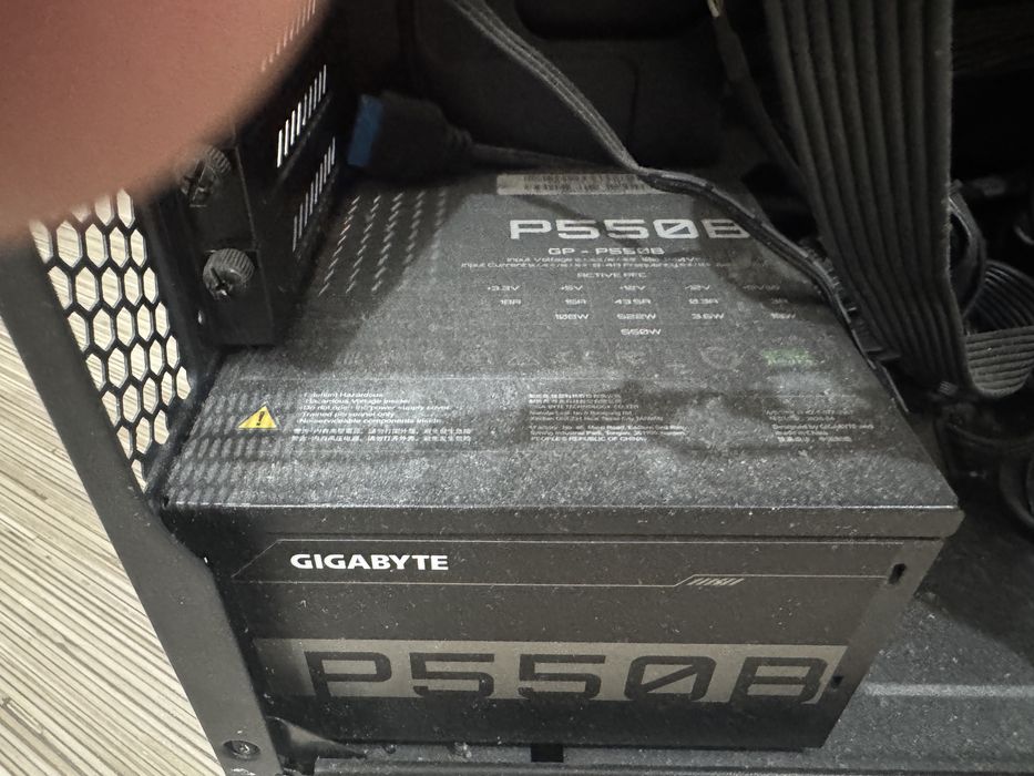 Pc Gaming complet Razer I7 16GB Ram 4gb placa video Radeon Saphire